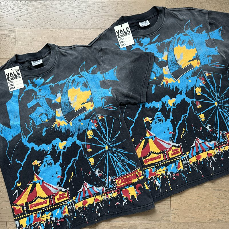 VALE USA Carnival Graphic T-Shirt - Charcoal Gray